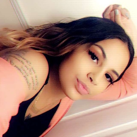 Meet your Posher, Lynette - Picture 1 of 1